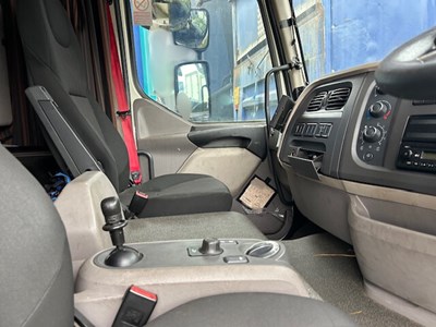 Lot 77 - 2018 (67) DAF LF 180 Rigid Box Euro 6 NON RUNNER