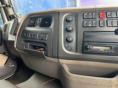 Lot 77 - 2018 (67) DAF LF 180 Rigid Box Euro 6 NON RUNNER
