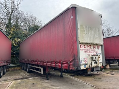 Lot 37 - 2010 SDC Curtainside Trailer