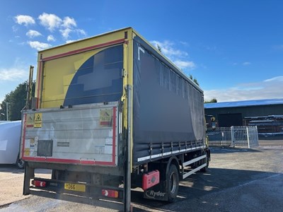 Lot 86 - 2016 (66 plate) Iveco Eurocargo 150-210 Rigid Curtainside Euro 6