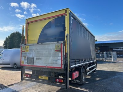 Lot 86 - 2016 (66 plate) Iveco Eurocargo 150-210 Rigid Curtainside Euro 6
