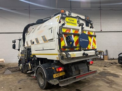 Lot 75 - 2020 Volvo FL Johnston Sweeper Euro 6
