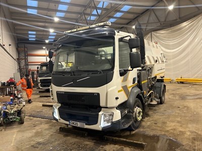 Lot 75 - 2020 Volvo FL Johnston Sweeper Euro 6