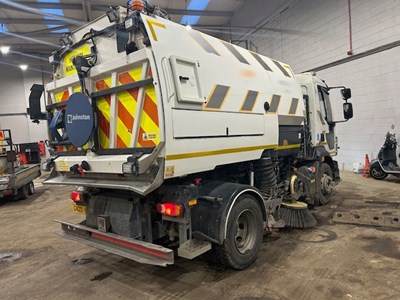 Lot 75 - 2020 Volvo FL Johnston Sweeper Euro 6