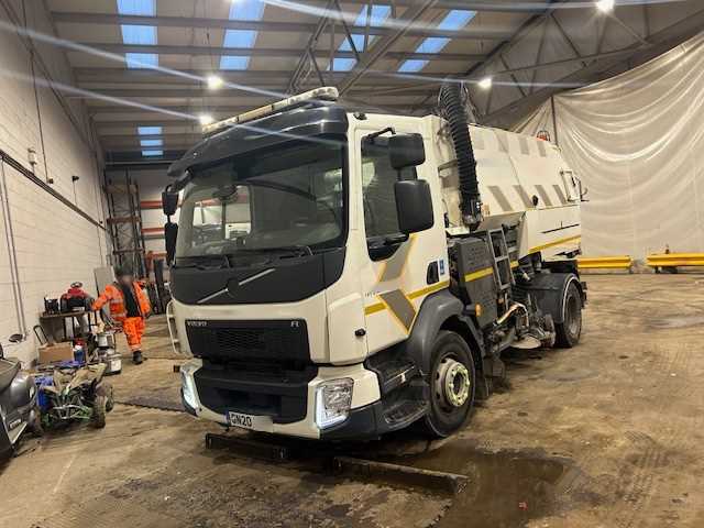 Lot 75 - 2020 Volvo FL Johnston Sweeper Euro 6