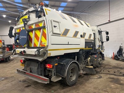 Lot 75 - 2020 Volvo FL Johnston Sweeper Euro 6