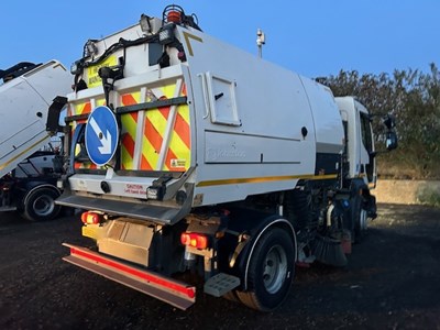 Lot 77 - 2019 (69 Plate) Volvo FL Johnston Sweeper Euro 6