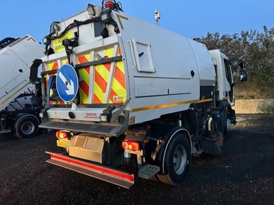 Lot 77 - 2019 (69 Plate) Volvo FL Johnston Sweeper Euro 6