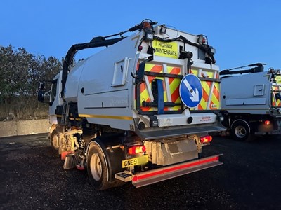 Lot 77 - 2019 (69 Plate) Volvo FL Johnston Sweeper Euro 6
