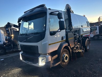 Lot 78 - 2019 (69 Plate) Volvo FL Johnston Sweeper Euro 6