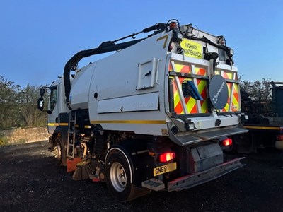 Lot 78 - 2019 (69 Plate) Volvo FL Johnston Sweeper Euro 6
