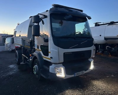 Lot 78 - 2019 (69 Plate) Volvo FL Johnston Sweeper Euro 6