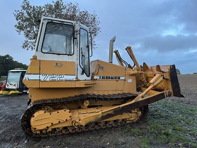 Lot 48 - 1990 Liebherr Dozer PR 722