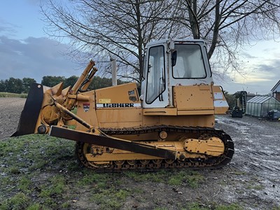 Lot 48 - 1990 Liebherr Dozer PR 722