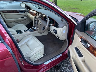 Lot 82 - 2006 Jaguar XJ6 V6 Euro 4