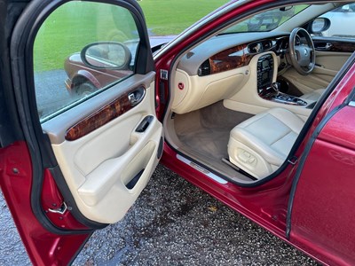 Lot 82 - 2006 Jaguar XJ6 V6 Euro 4