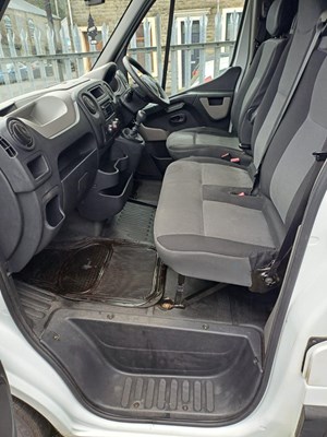 Lot 90 - 2016 Renault Master 125.35 Luton Box LWB Van Euro 6