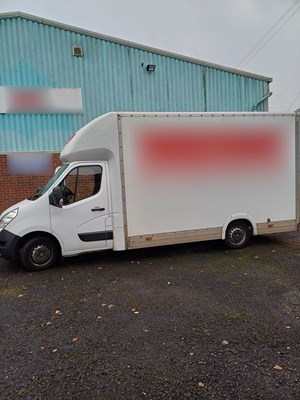 Lot 35 - 2018 Renault Master 35 Luton Box LWB Van Euro 6