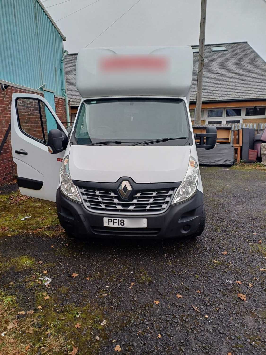 Lot 35 - 2018 Renault Master 35 Luton Box LWB Van Euro 6
