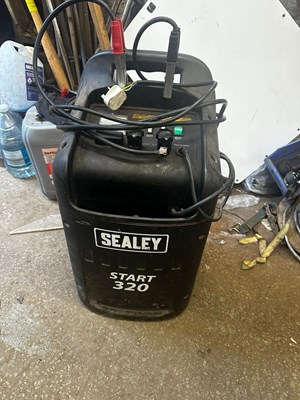Lot 80 - Sealey Start 320 Starter/Charger