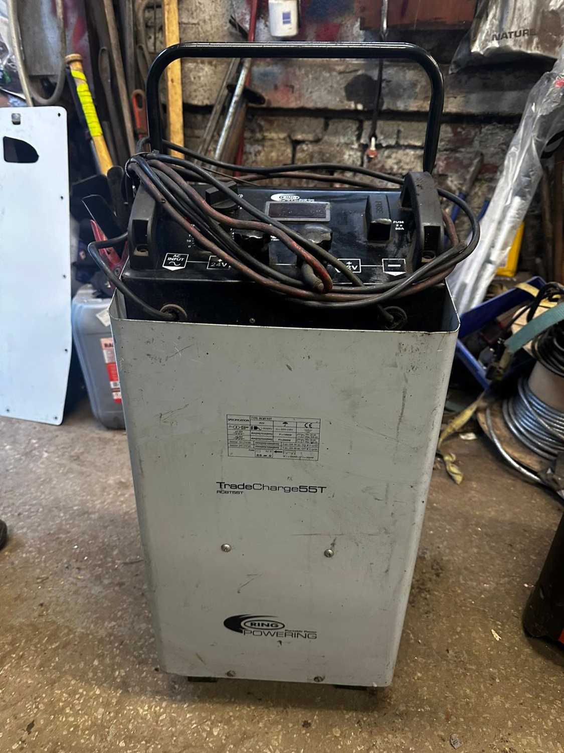 Lot 77 - Trade Charge 55T Charger