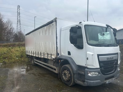Lot 15 - 2016 DAF LF 220 Rigid Curtainside Euro 6 - NOT ROAD WORTHY