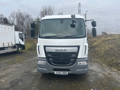 Lot 15 - 2016 DAF LF 220 Rigid Curtainside Euro 6 - NOT ROAD WORTHY