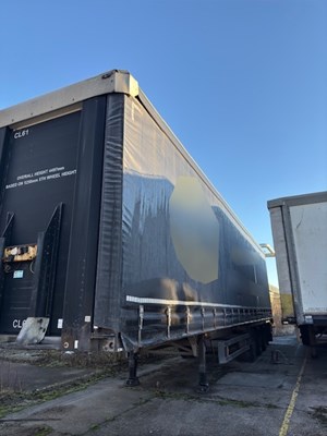 Lot 52 - 2015 Schmitz Cargobull Curtainside Trailer
