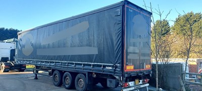 Lot 34 - 2015 Schmitz Cargobull Curtainside Trailer