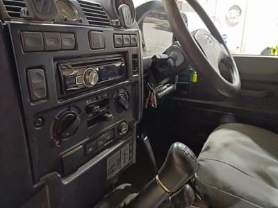Lot 27 - 2007 (57 Plate) Land Rover Defender 110 Hard Top 4x4 Euro 4