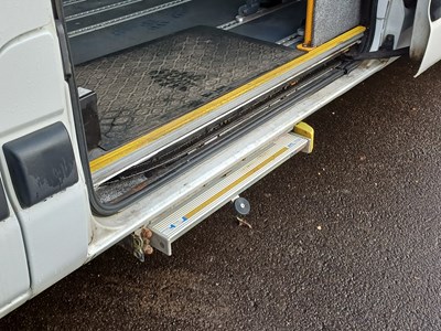 Lot 26 - 2009 Renault Master LM39 DCI 100 16 Seat Minibus Euro 4
