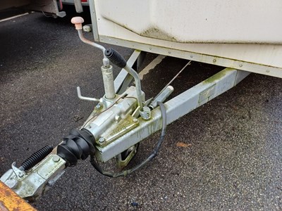 Lot 49 - 2007 Tandem Axle Box Blue Line Trailer
