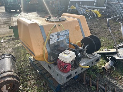Lot 51 - Denver Bowser With GX160 Honda Engine