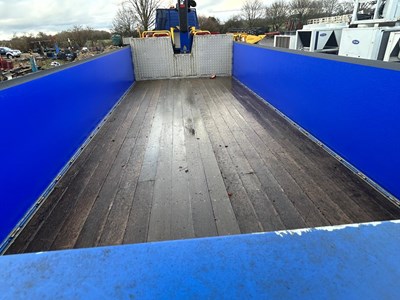 Lot 9 - 2017 (67 Plate) Volvo FM450 6x2 Globetrotter Cab Rigid Brick Grab with Drag Trailer Euro 6
