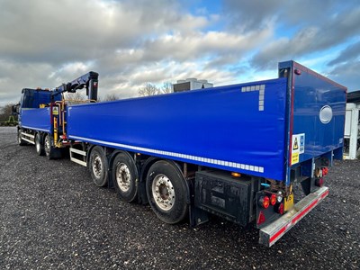Lot 9 - 2017 (67 Plate) Volvo FM450 6x2 Globetrotter Cab Rigid Brick Grab with Drag Trailer Euro 6