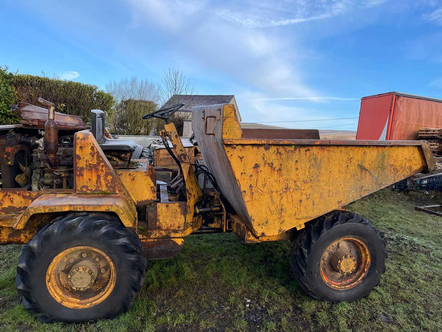 Lot 73 - Dumper