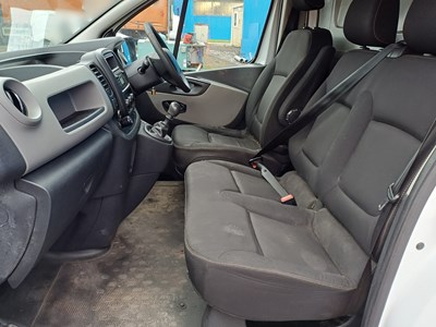 Lot 72 - 2017 Renault Trafic SL27 Business DCI Panel Van Euro 6