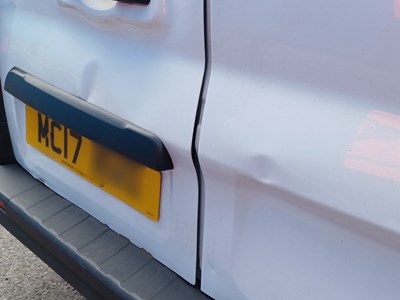 Lot 72 - 2017 Renault Trafic SL27 Business DCI Panel Van Euro 6