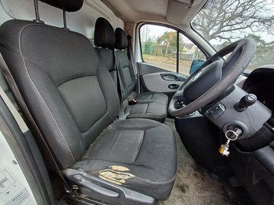 Lot 72 - 2017 Renault Trafic SL27 Business DCI Panel Van Euro 6