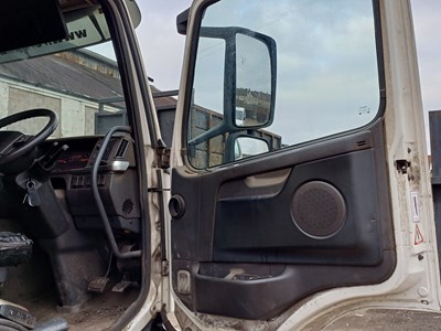 Lot 59 - 2011 (61 Plate) Volvo FM.330 6x4 Rigid Hookloader Euro 5