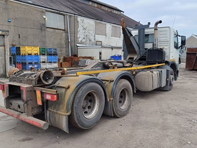 Lot 59 - 2011 (61 Plate) Volvo FM.330 6x4 Rigid Hookloader Euro 5