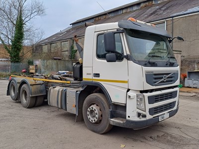 Lot 59 - 2011 (61 Plate) Volvo FM.330 6x4 Rigid Hookloader Euro 5