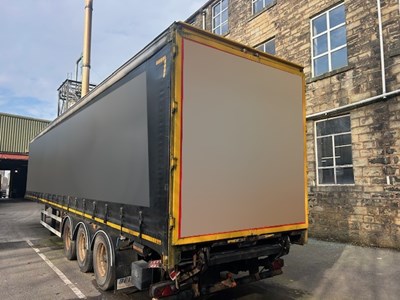 Lot 63 - 2012 SDC Curtainside Trailer