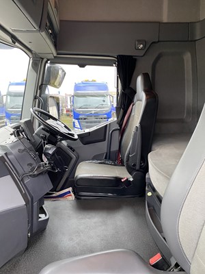 Lot 10 - 2019 (69 Plate) Renault T Comfort 460 6x2 Tractor Unit Euro 6