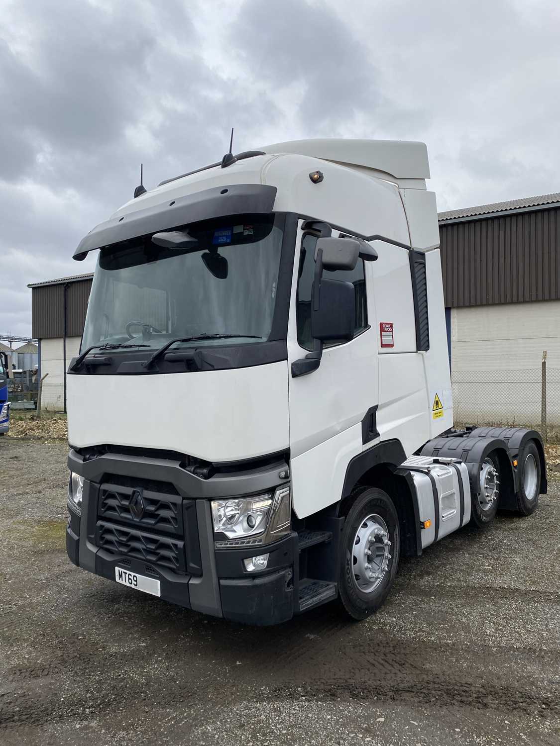 Lot 10 - 2019 (69 Plate) Renault T Comfort 460 6x2 Tractor Unit Euro 6