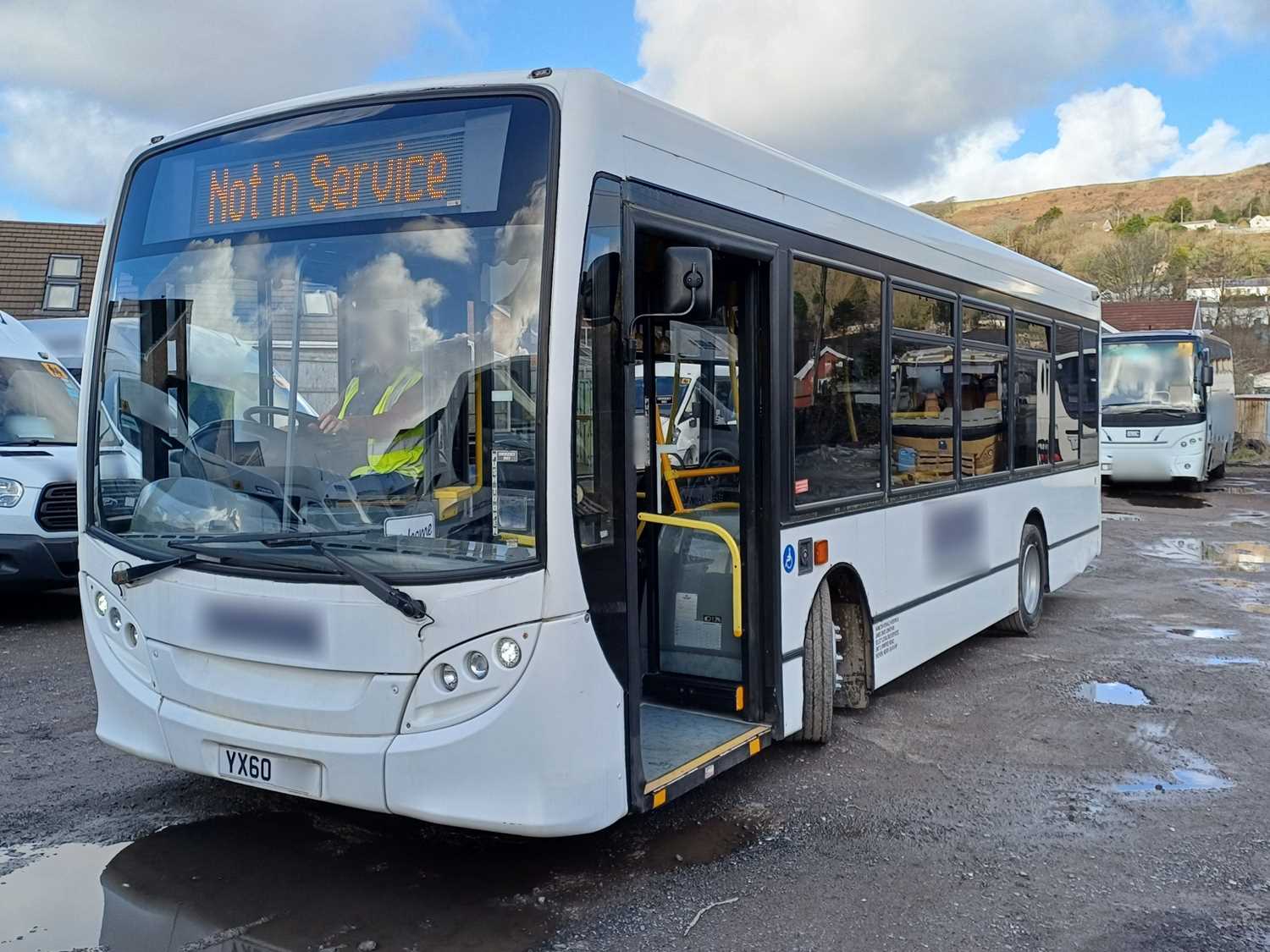 Lot 28 - 2011 (60 Plate) Alexander Dennis Enviro 200 26 Seat Service Bus Euro 5