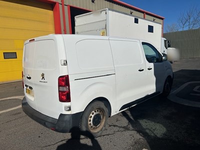 Lot 13 - 2017 (66 Plate) Peugeot Expert PRO Standard Blue HDi Panel Van Euro 6
