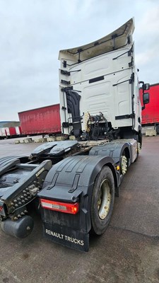 Lot 5 - 2019 Renault T Cab Tractor Unit Euro 6