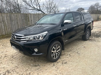 Lot 25 - 2017 Toyota Hilux Invincible Double Cab Euro 6