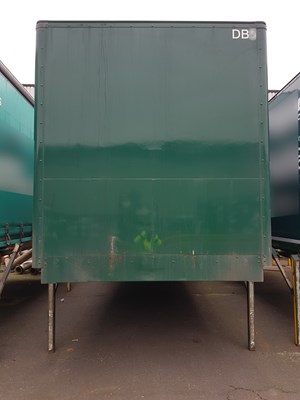 Lot 32 - Drop Box for Skeletal Trailer